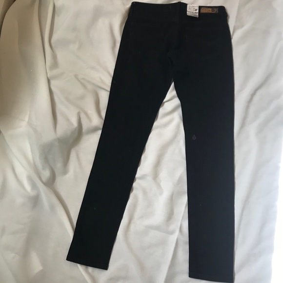 Genuine Volcom Brand Jeans - Picture 5 of 6